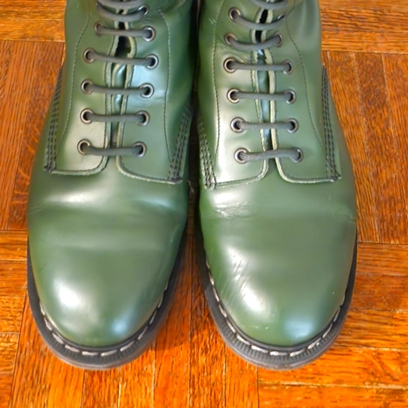 Made in England Solovair boot - Picture 8 of 8